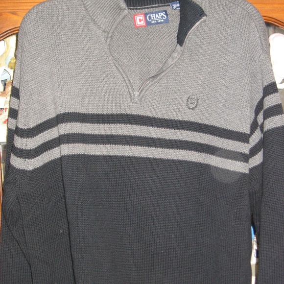 CHAPS BLACK & GRAY 1/4 ZIP FRONT SWEATER SIZE XL - Picture 2 of 3